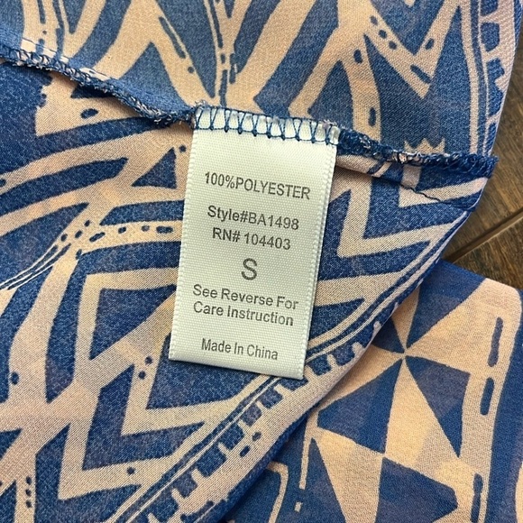 Blu Pepper Sheer Aztec Blouse, Sz. S. - Picture 10 of 10